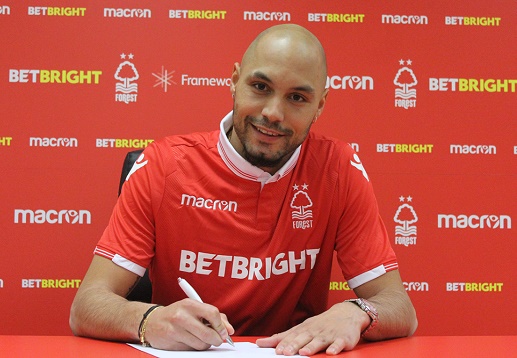 benalouane signs
