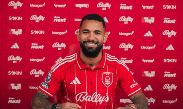 douglas luiz signs